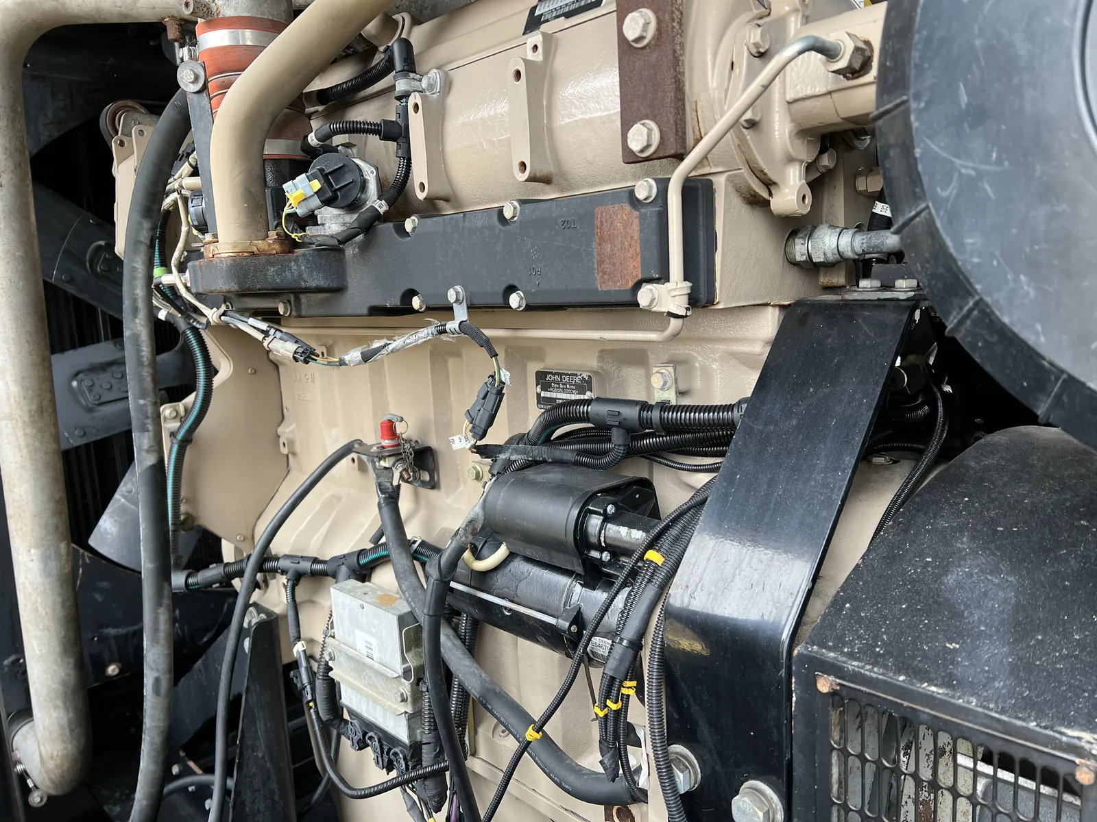 3 369kw hipower industrial generator unit 089757 engine