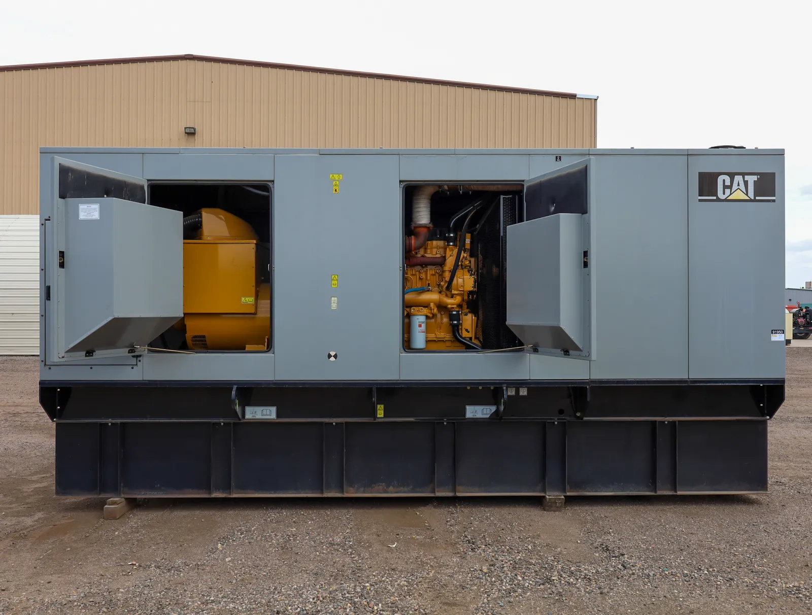 3 500kw caterpillar industrial generator unit 091950 engine