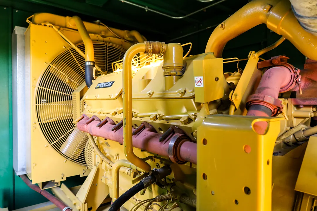 3 500kw caterpillar industrial generator unit 092091 engine