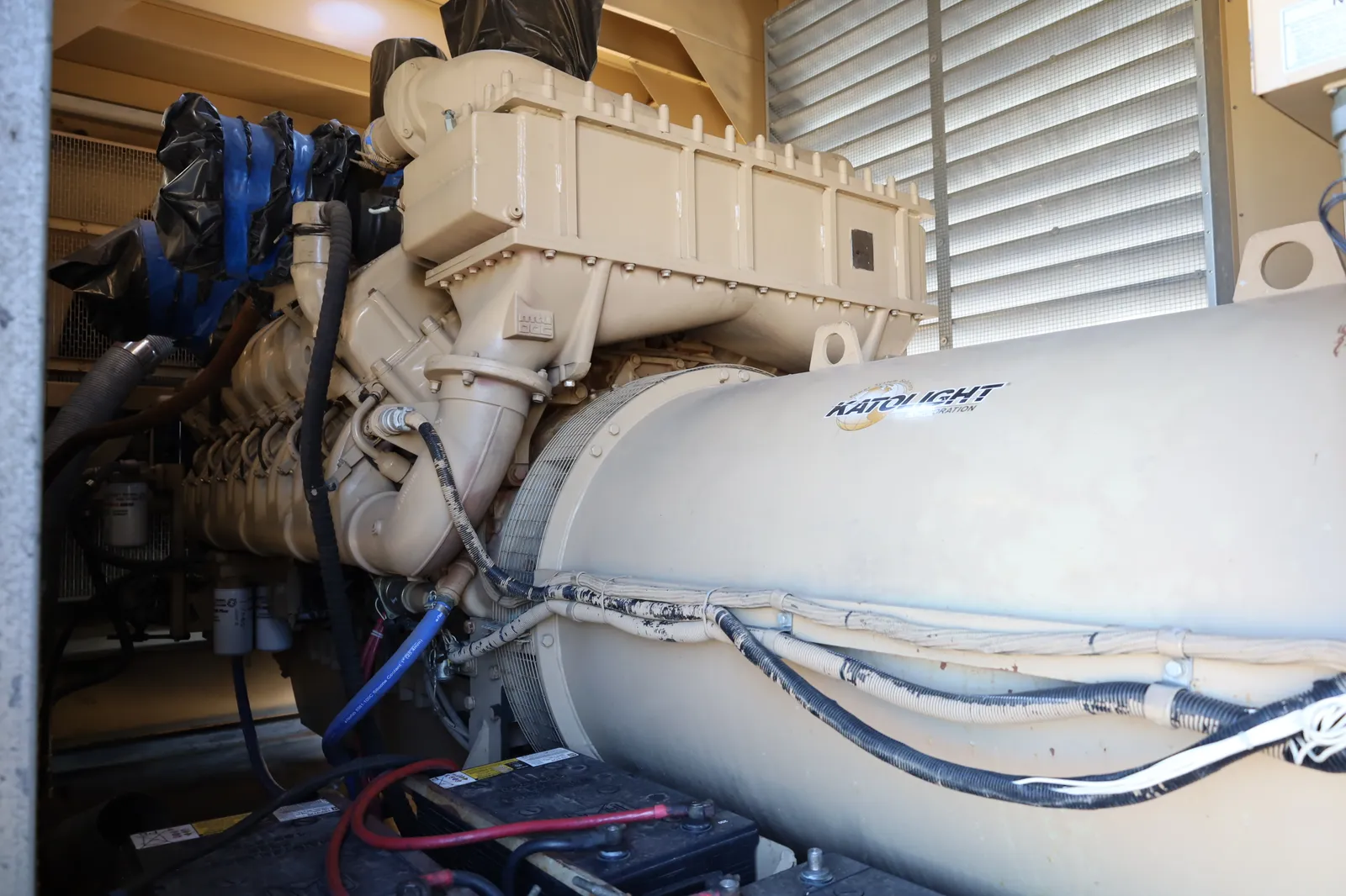 4 1750kw mtu industrial generator unit 089598 engine