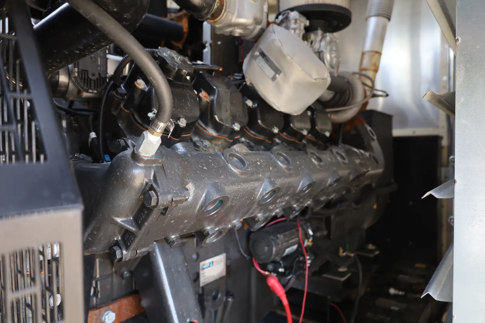 4 200kw baldor industrial generator unit 090738 engine