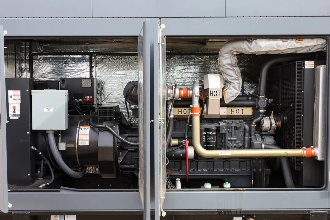 4 300kw generac industrial generator unit 092047 engine