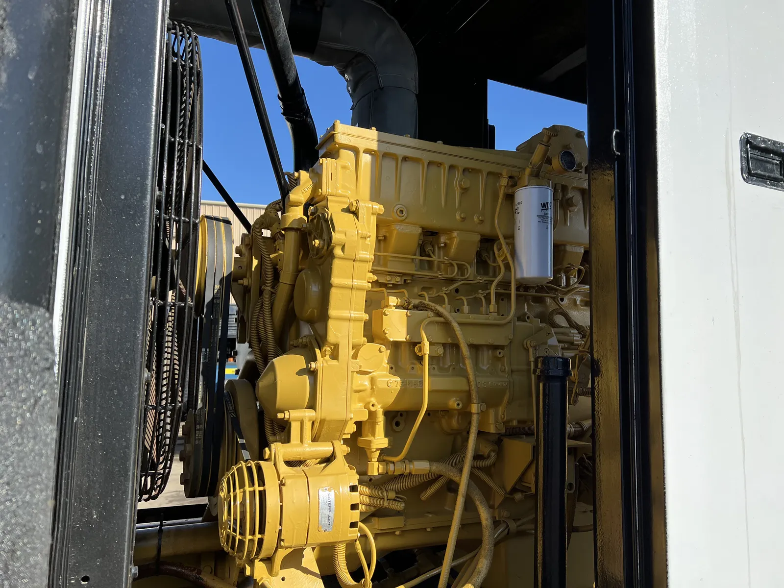 4 350kw caterpillar industrial generator unit 089649 engine