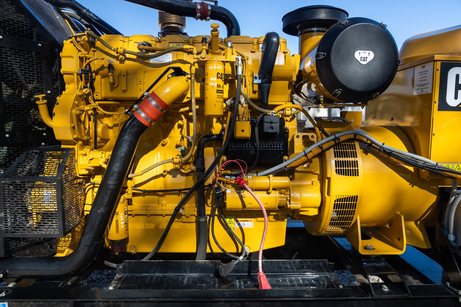 4 400kw caterpillar industrial generator unit 092147 engine