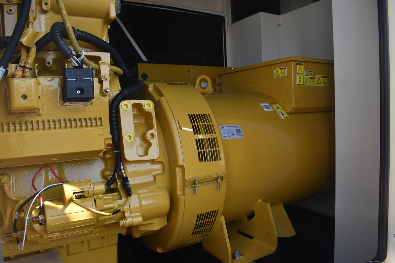 4 500kw caterpillar industrial generator unit 089941 engine