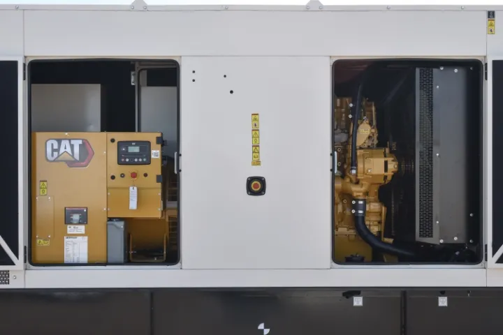 4 500kw caterpillar industrial generator unit 089942 engine