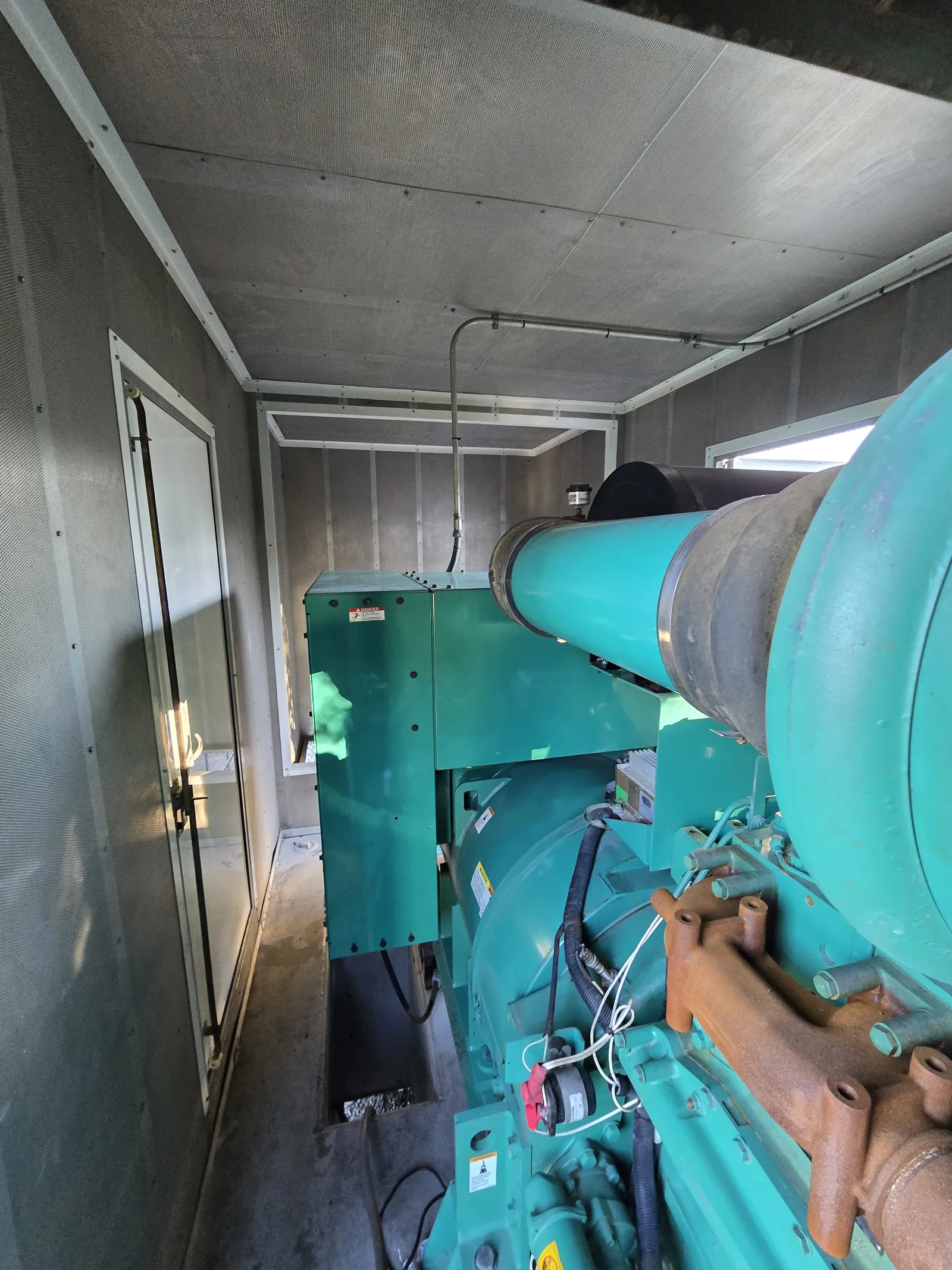 4 600kw cummins industrial generator unit 091843 engine
