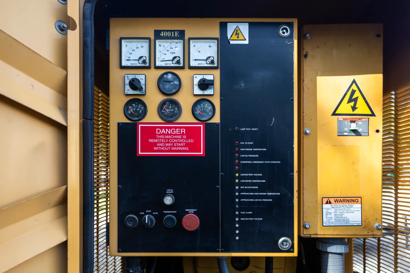 5 60kw olympian industrial generator unit 092304 control panel