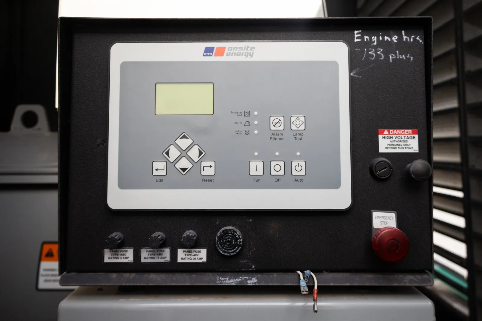 5 650kw mtu industrial generator unit 091419 control panel