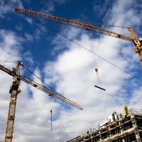 A Guide to Selecting the Right Mobile Generator for Your Construction Site