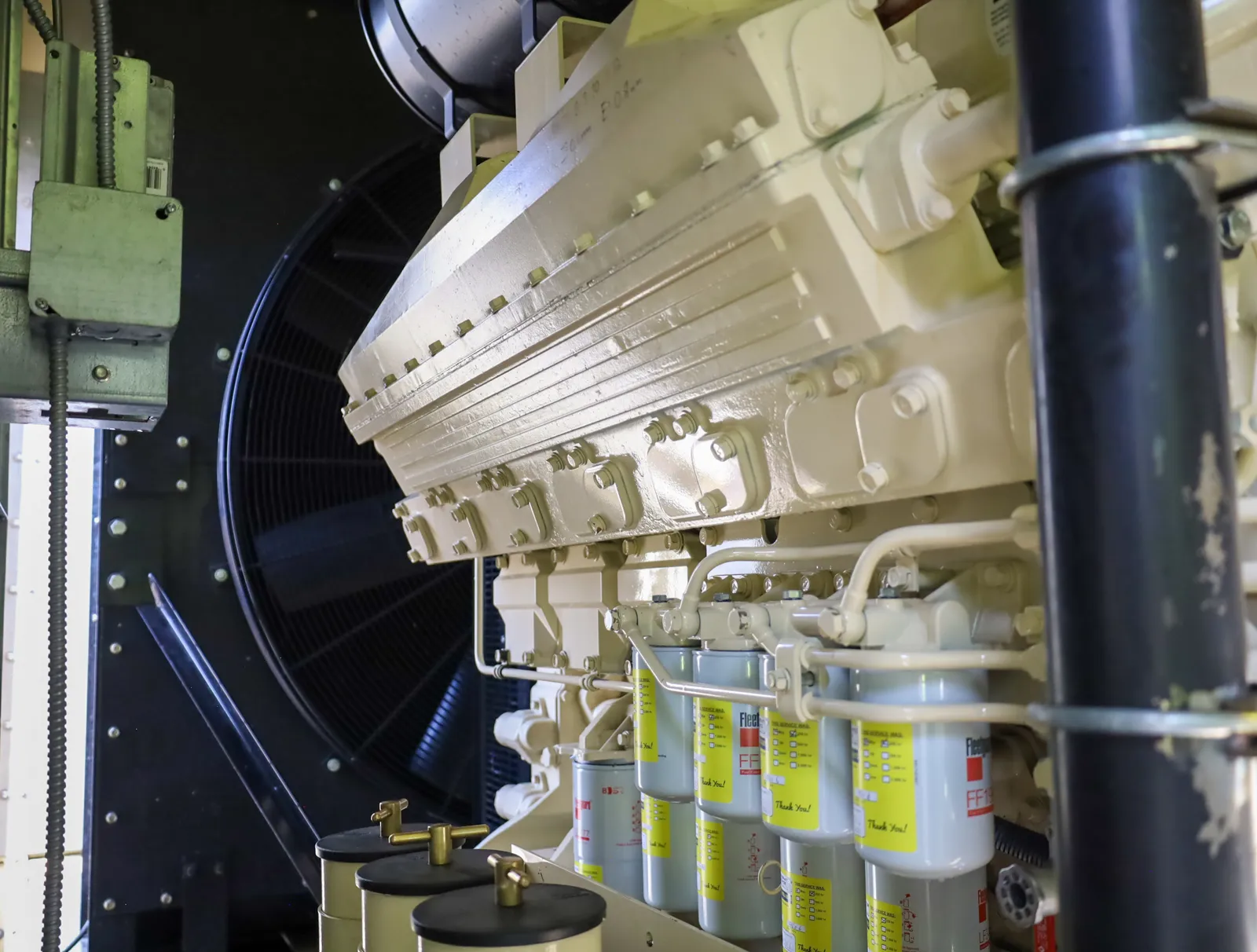 3 1000kw kohler industrial generator unit 092808 engine
