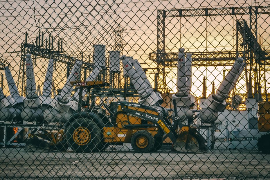 Americas Power Grid Is Failing