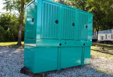 200kW Cummins industrial generator for sale by Generator Source