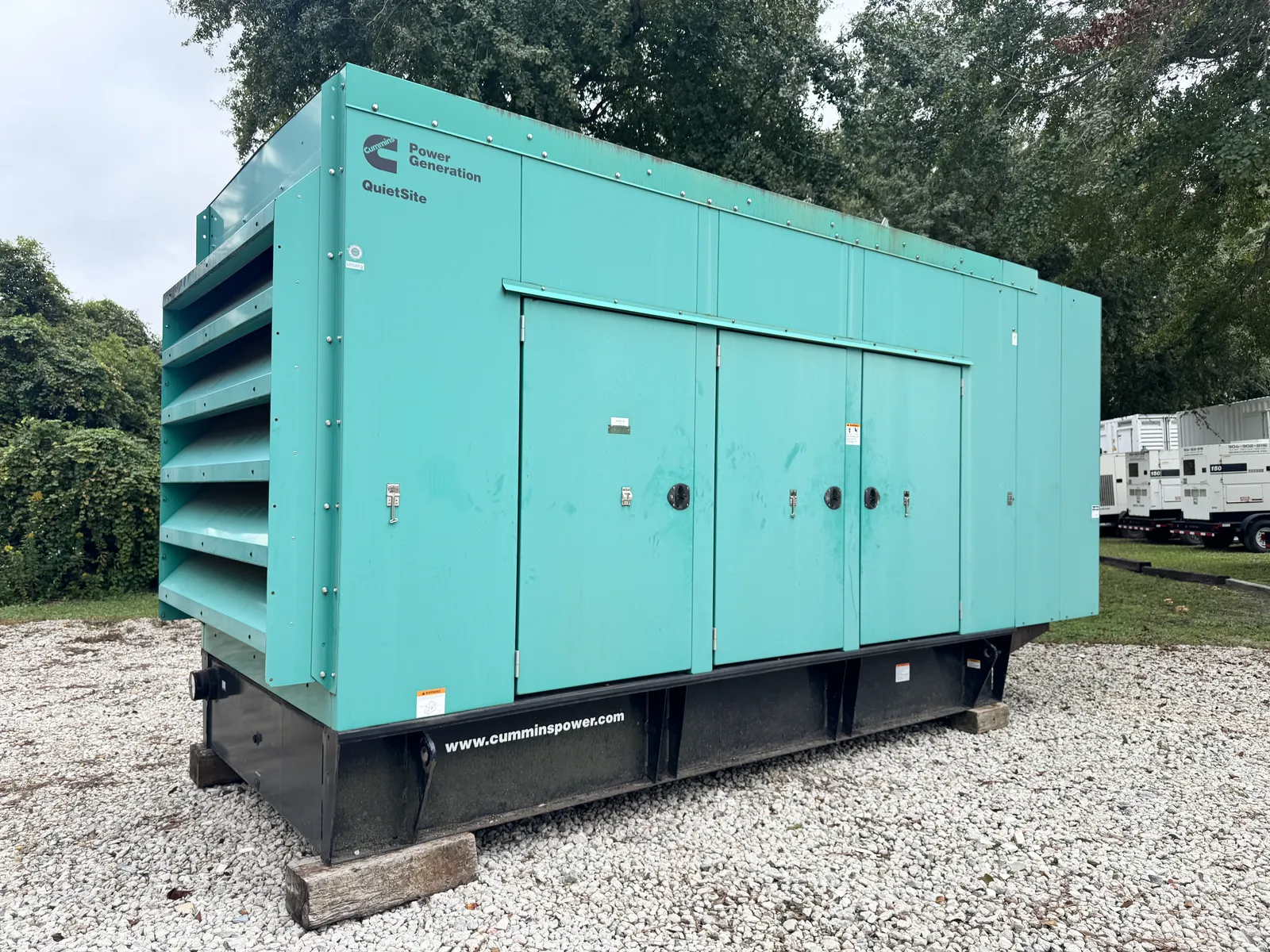 1 350kw cummins industrial generator unit 092861 exterior