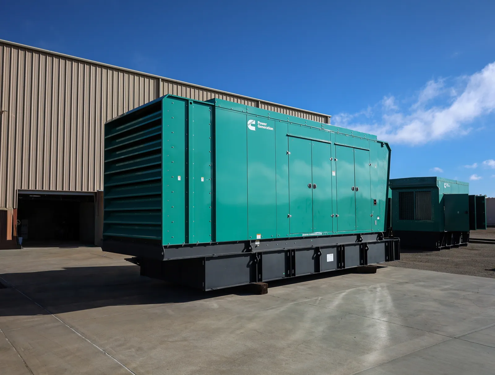 2 1000kw cummins industrial generator unit 091506 exterior