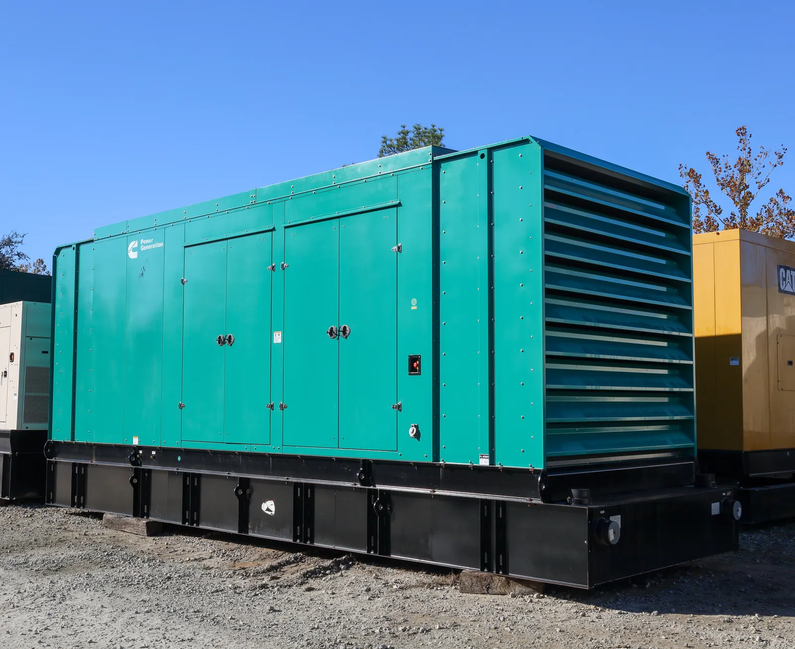 2 600kw cummins industrial generator unit 092883 exterior