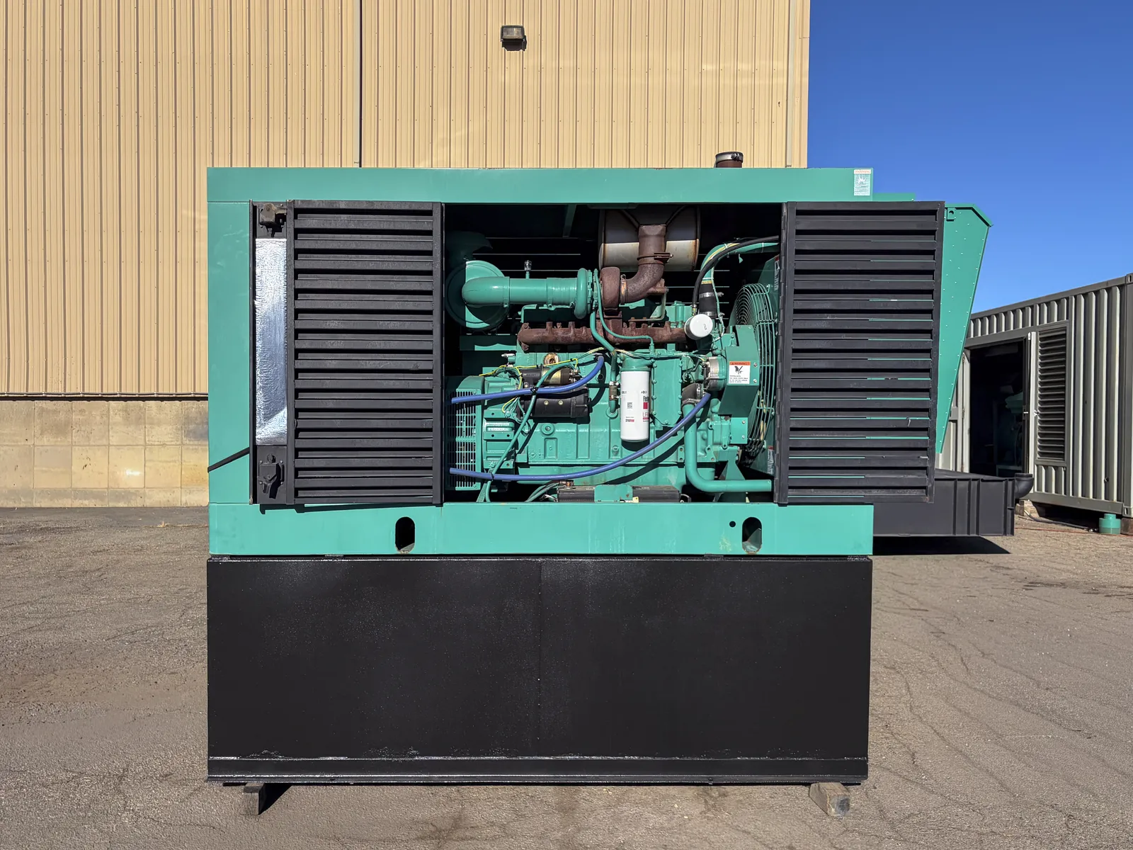 3 150kw cummins industrial generator unit 092930 engine