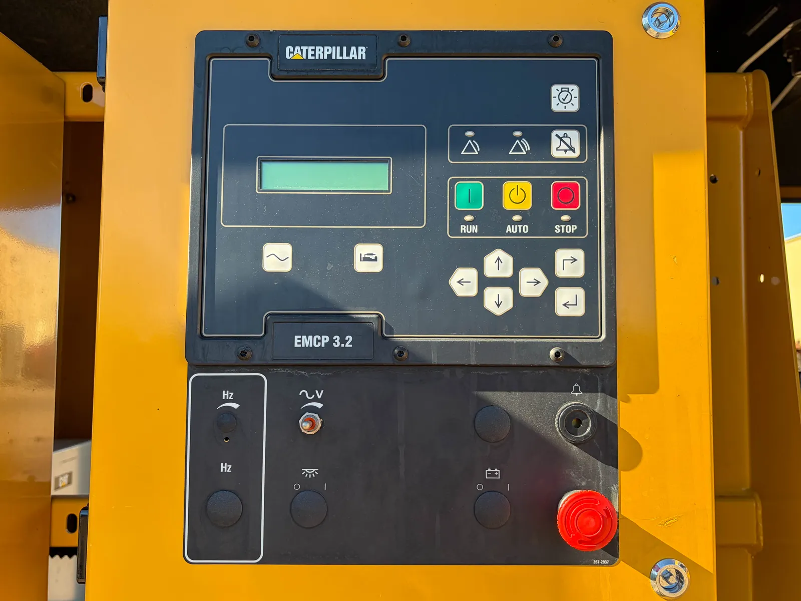 5 125kw caterpillar industrial generator unit 092939 control panel