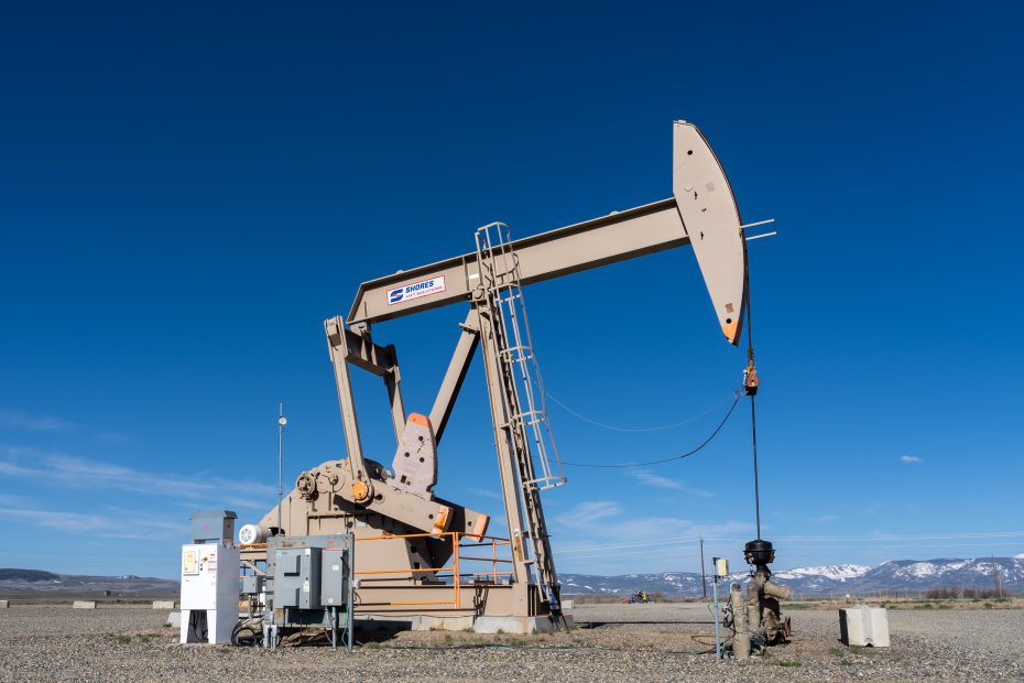 Case Study: Improving Start Reliability for a Natural Gas Generator At an Oil and Gas Operations Site 3 Colorado oil site