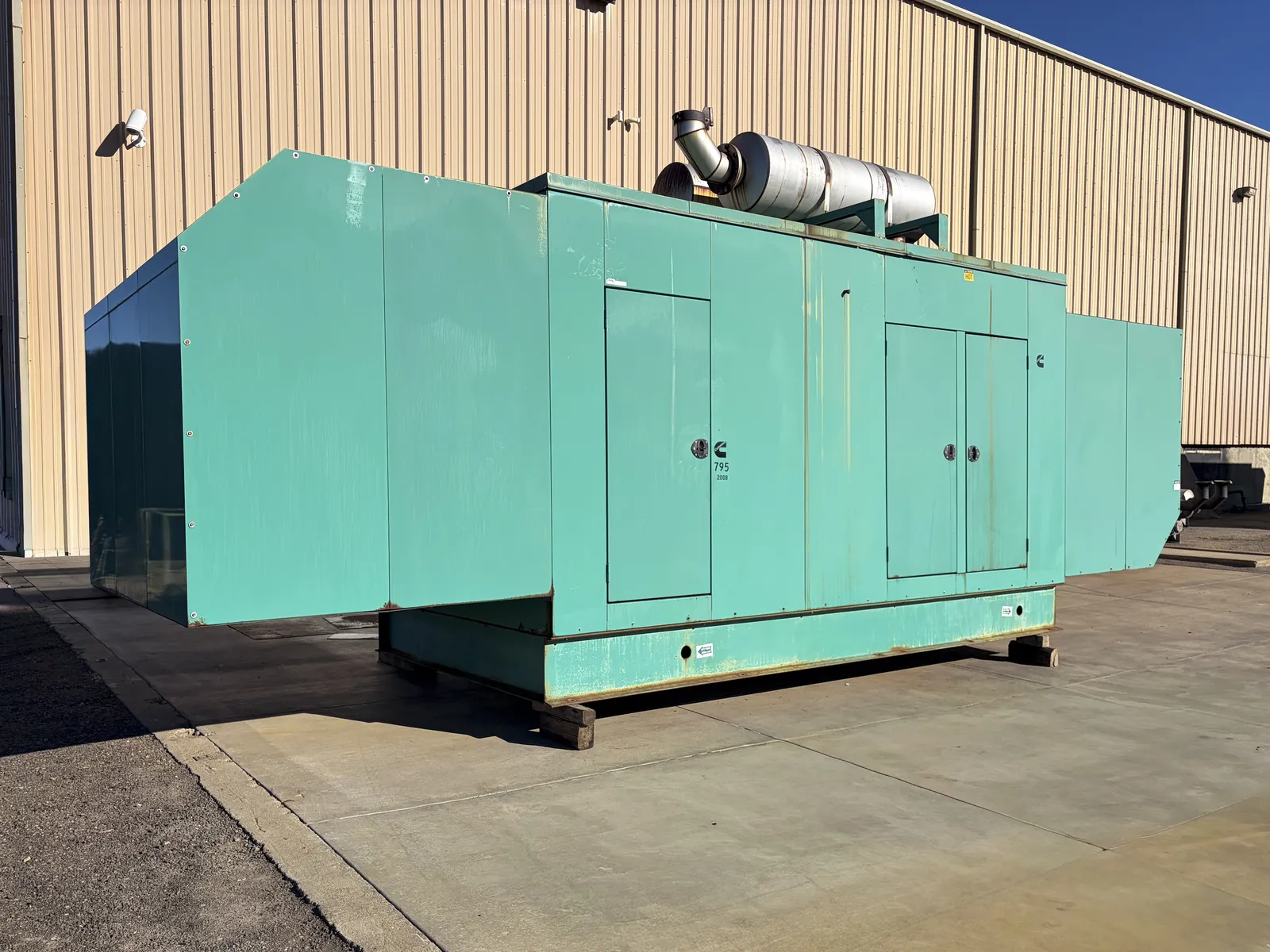 2 575kw cummins industrial generator unit 093020 exterior