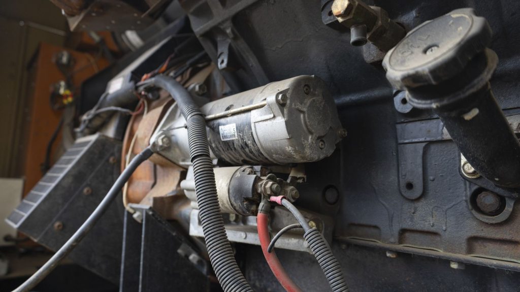 Current draw testing equipment measuring starter performance