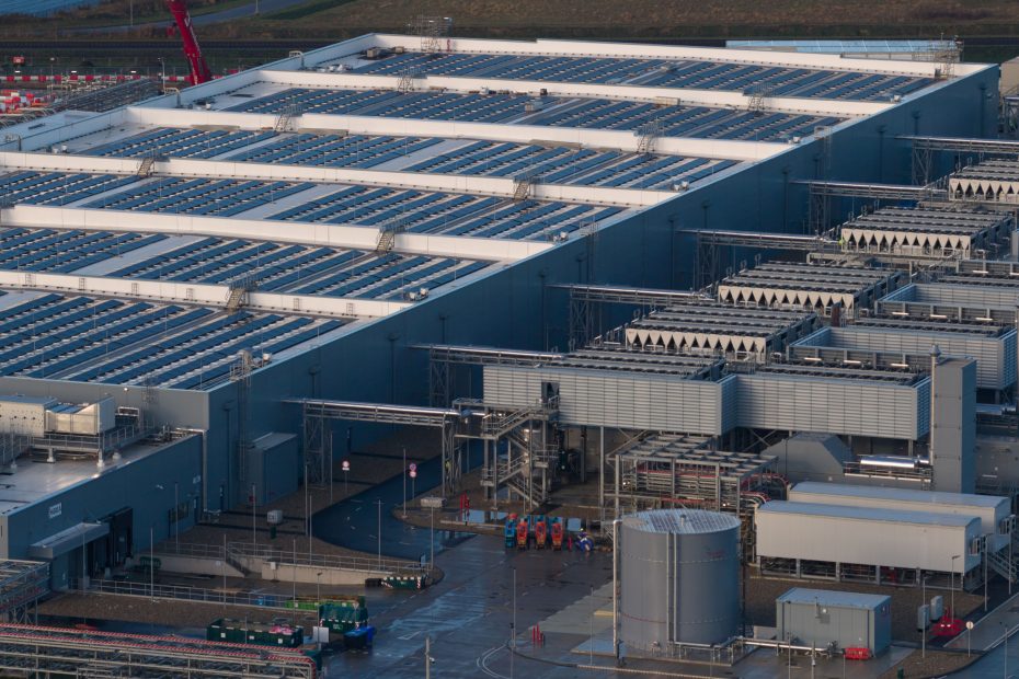 Facility being powered by a generator How to Size an Industrial Generator