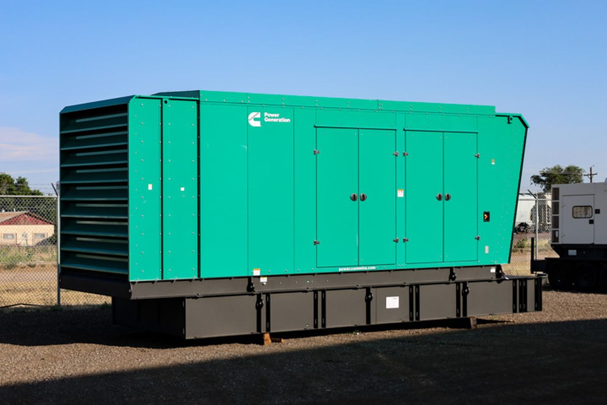 1000kW Cummins industrial generator sold by Generator Source