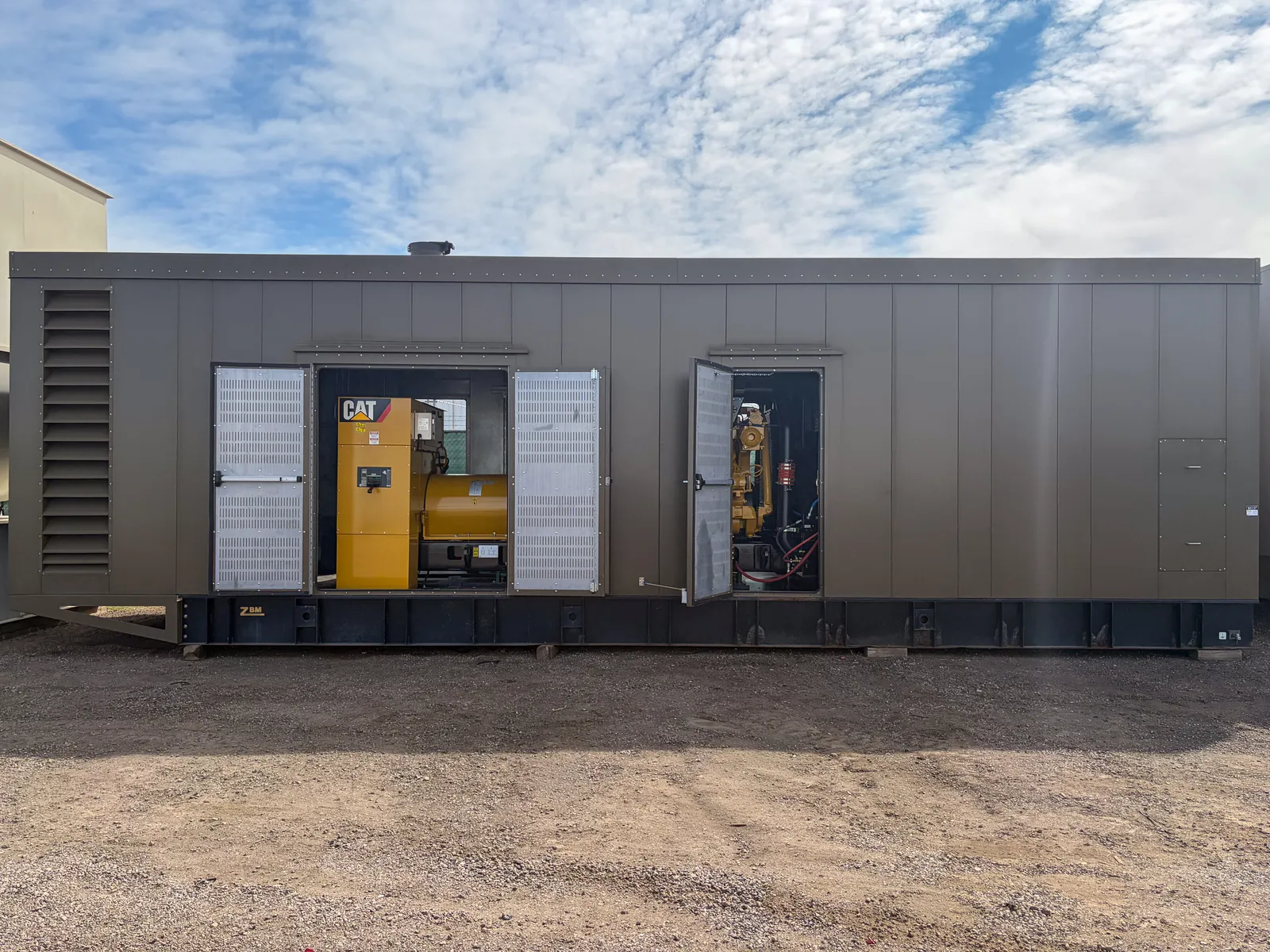 3 1500kw caterpillar industrial generator unit 093137 engine