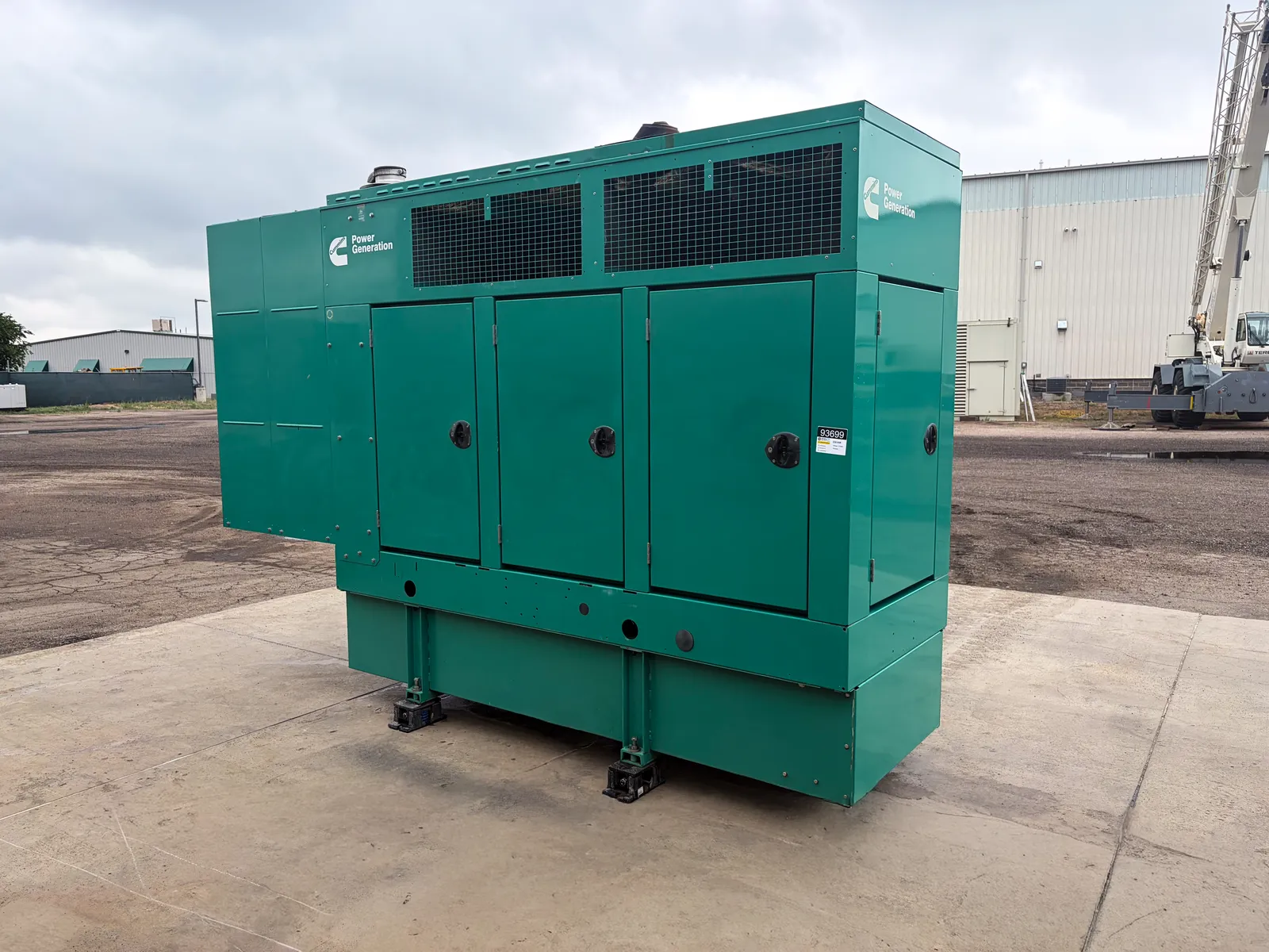 2 230kw cummins industrial generator unit 093699 exterior