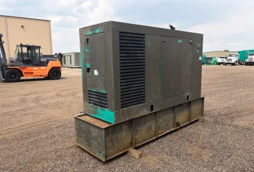 125kW Cummins industrial generator for sale by Generator Source