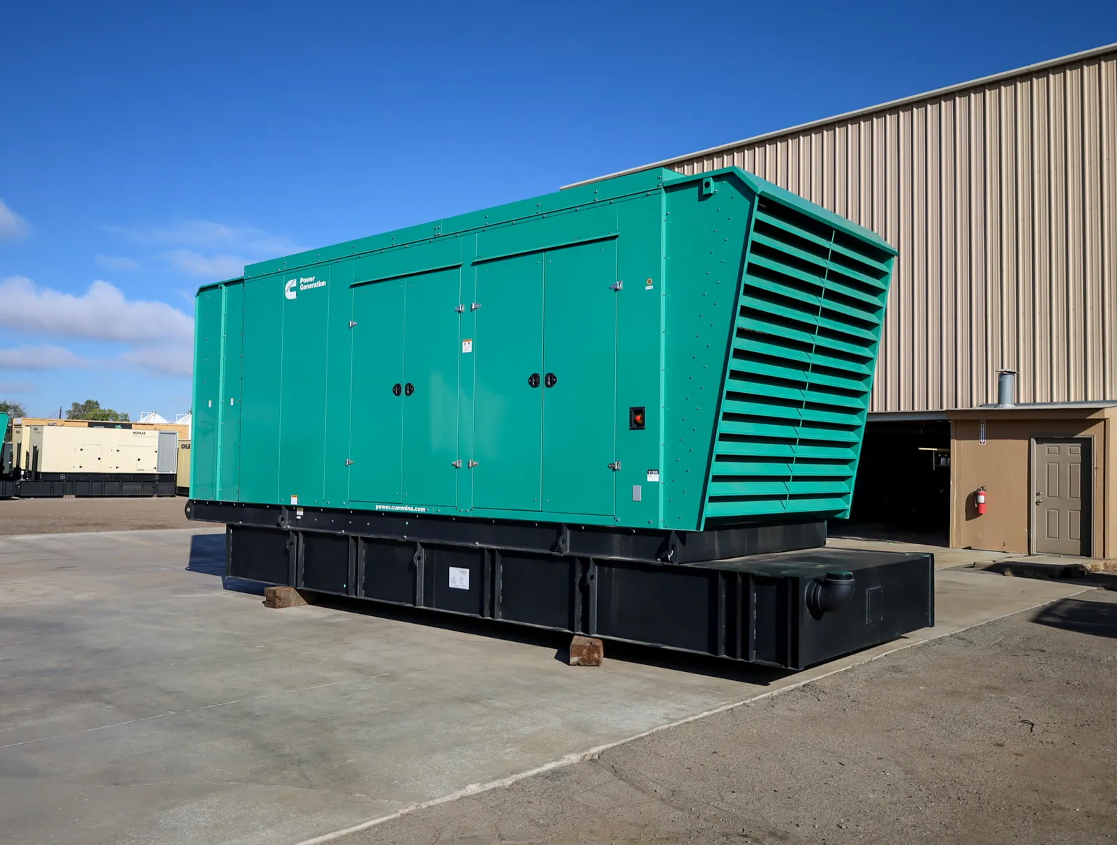 1 800kw cummins industrial generator unit 091502 exterior
