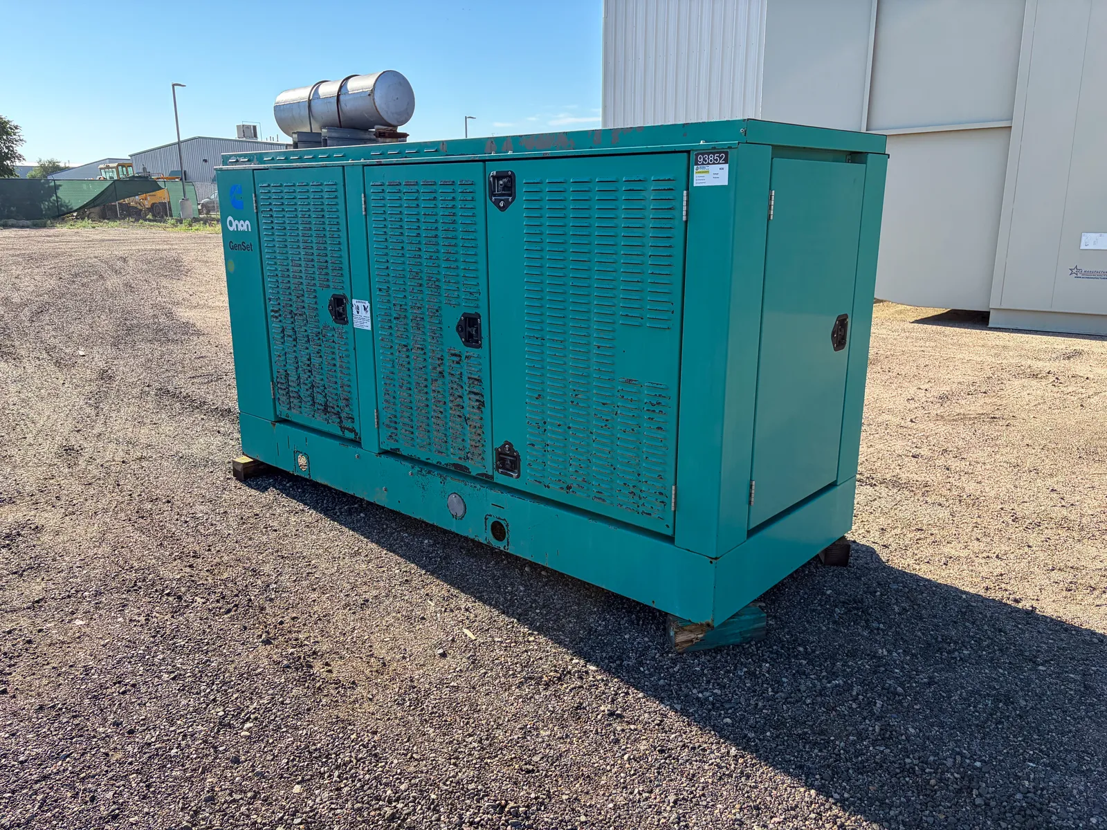 2 100kw cummins industrial generator unit 093852 exterior