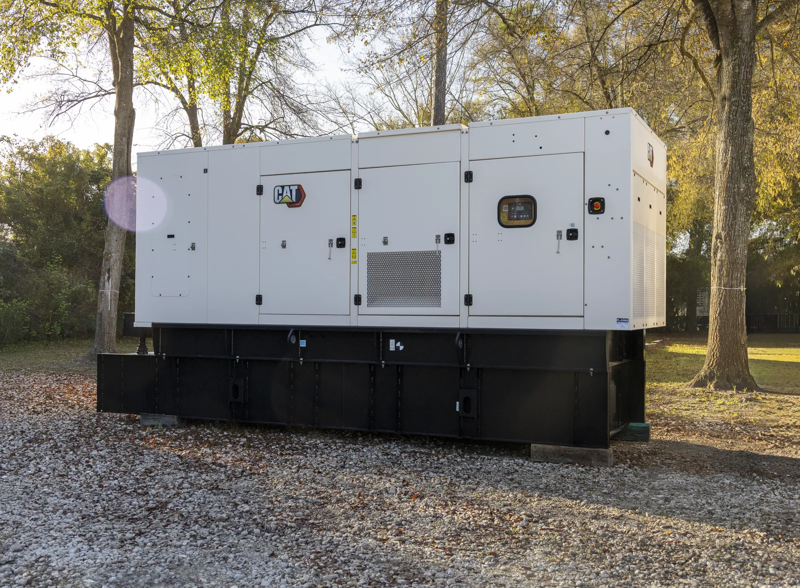 2 600kw caterpillar industrial generator unit 093064 exterior