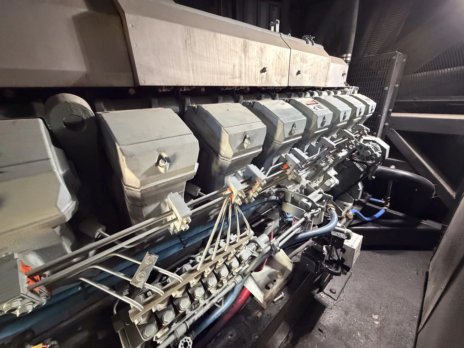 3 2000kw baldor industrial generator unit 093407 engine