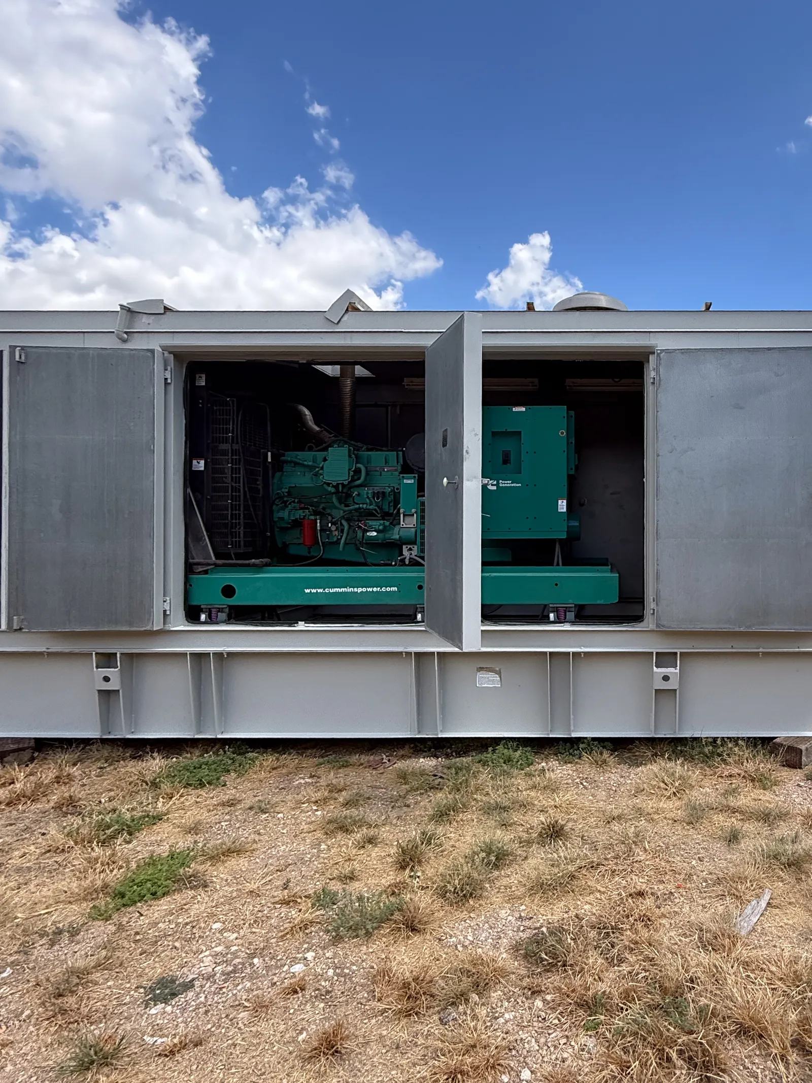 3 300kw cummins industrial generator unit 093872 engine