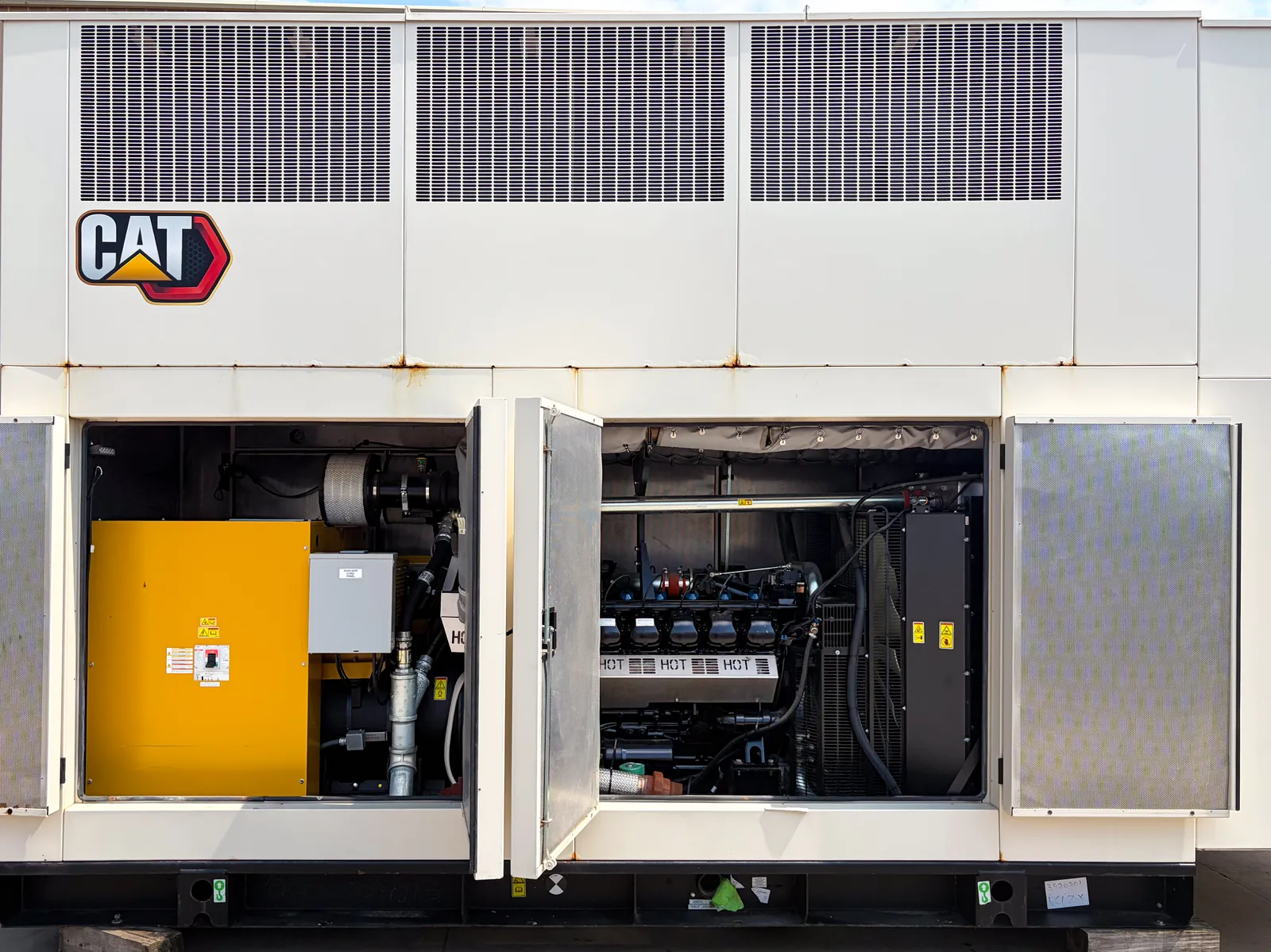 3 450kw caterpillar industrial generator unit 093657 engine