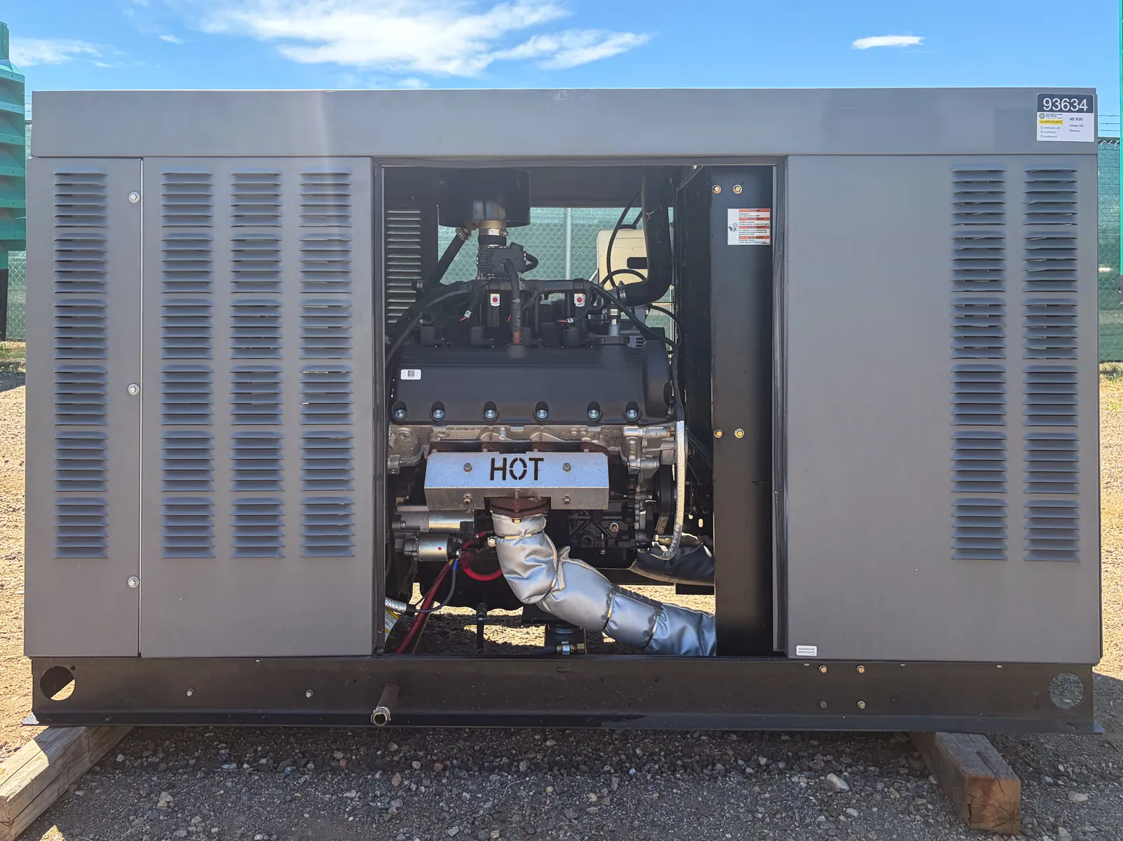 3 48kw generac industrial generator unit 093634 engine