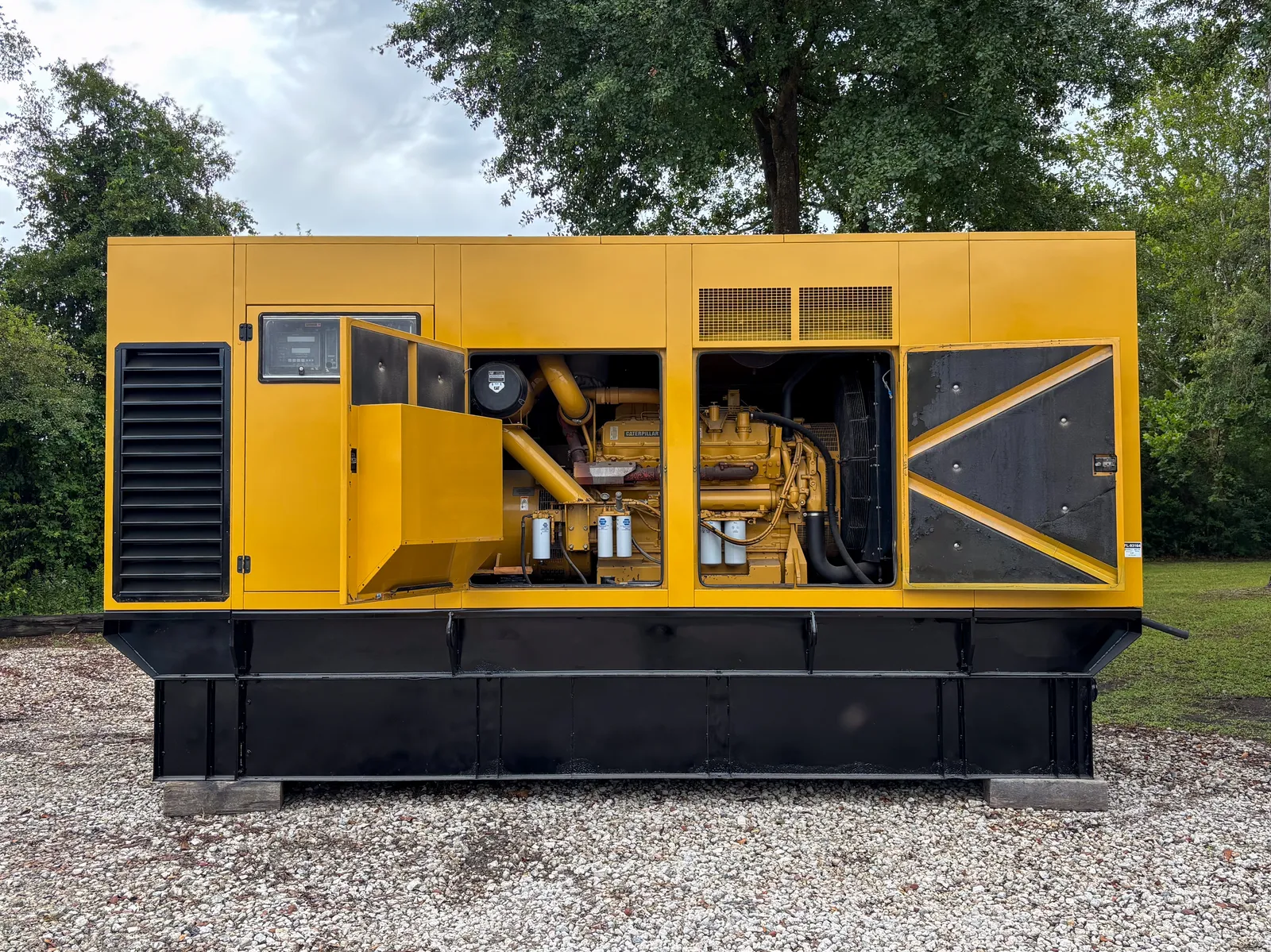 3 600kw caterpillar industrial generator unit 093164 engine