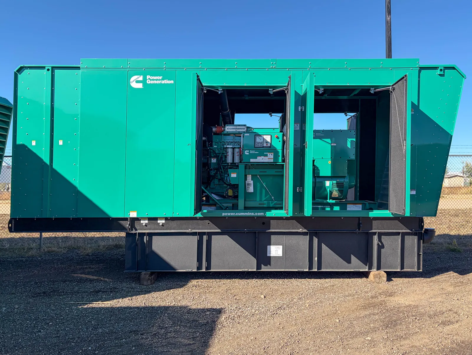 3 800kw cummins industrial generator unit 091501 engine