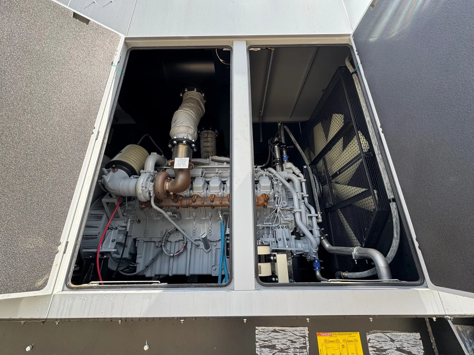 4 1000kw mtu industrial generator unit 092050 engine