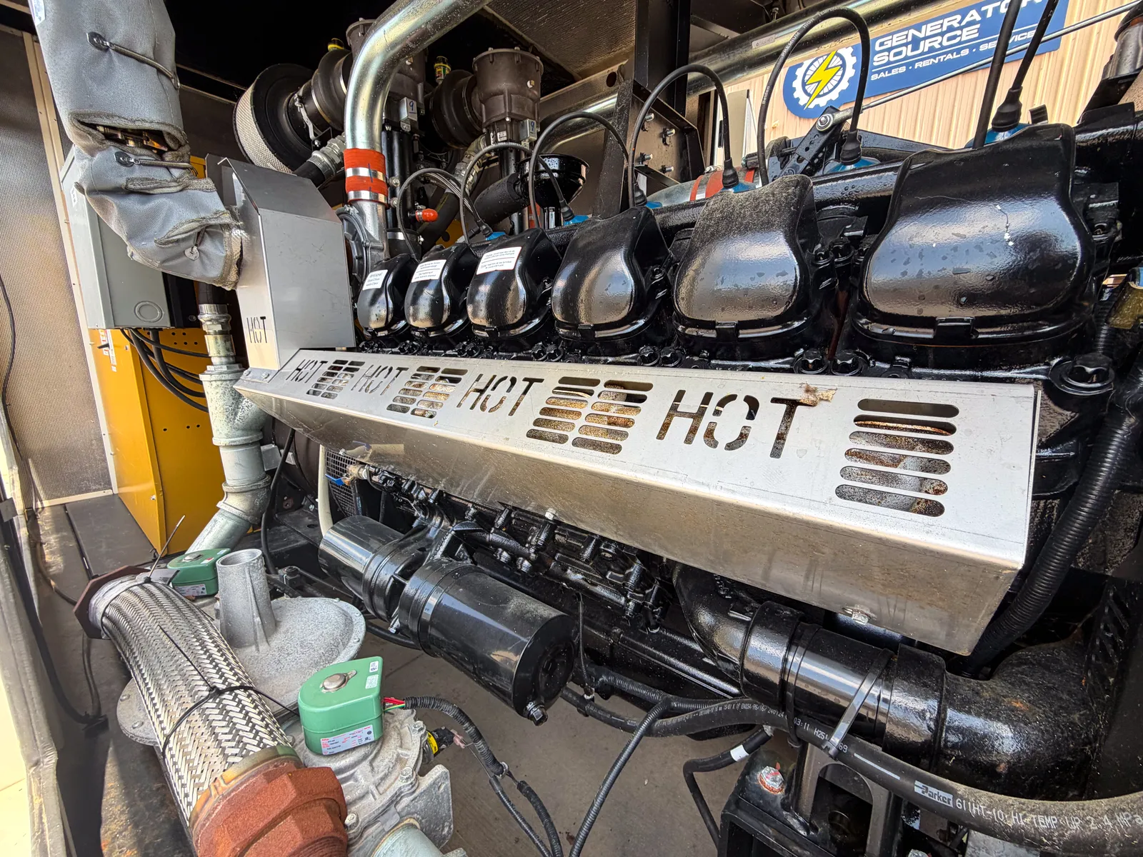 4 450kw caterpillar industrial generator unit 093657 engine