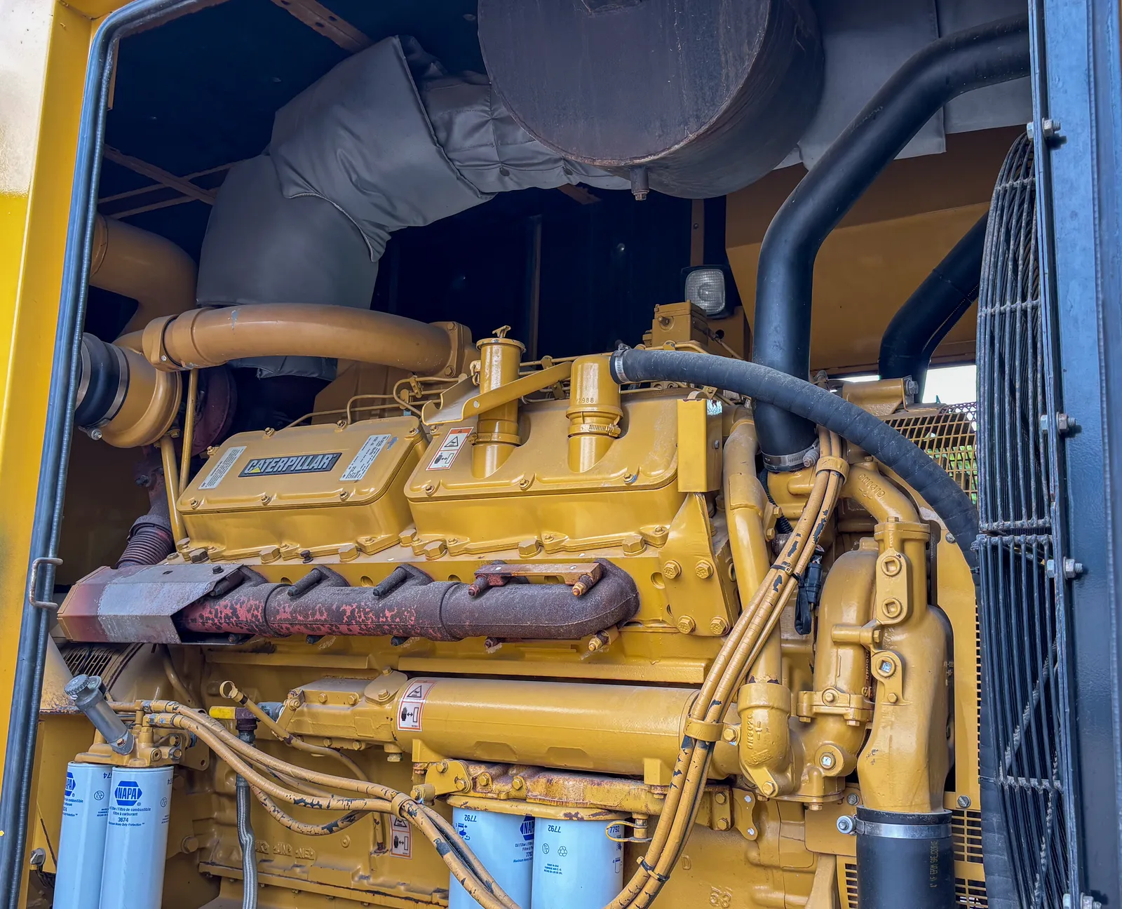 4 600kw caterpillar industrial generator unit 093164 engine